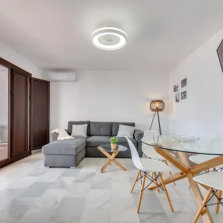 Con Amplio Porche Y Bbq Apartamento